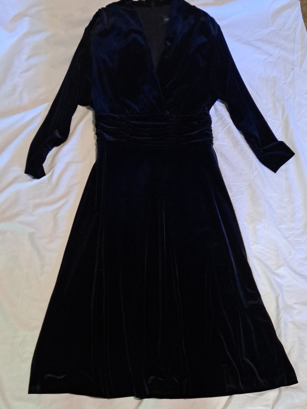 connected apparel Black Velvet Dress